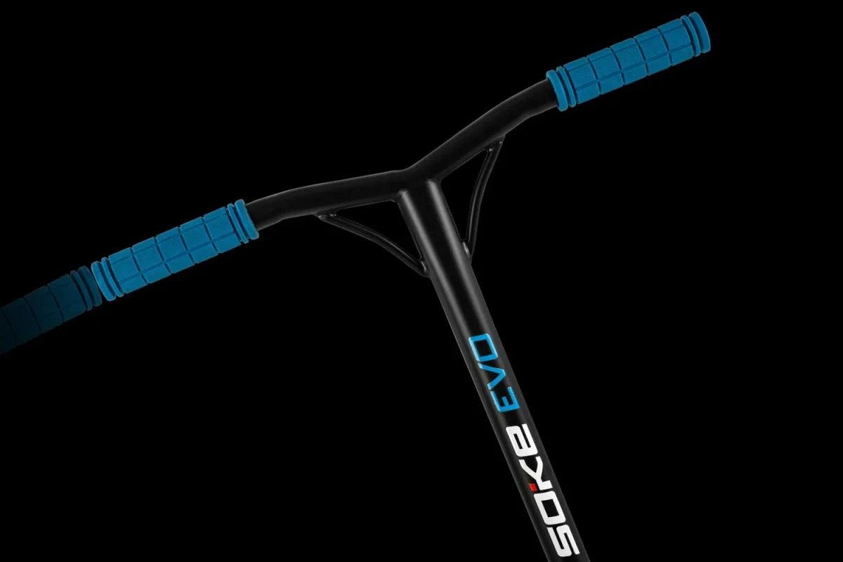 Синій самокат SOKE EVO для вуличних трюків і швидкості - Зображення 9