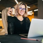 Елегантне офісне крісло Sofotel Porto бежеве - Зображення 3