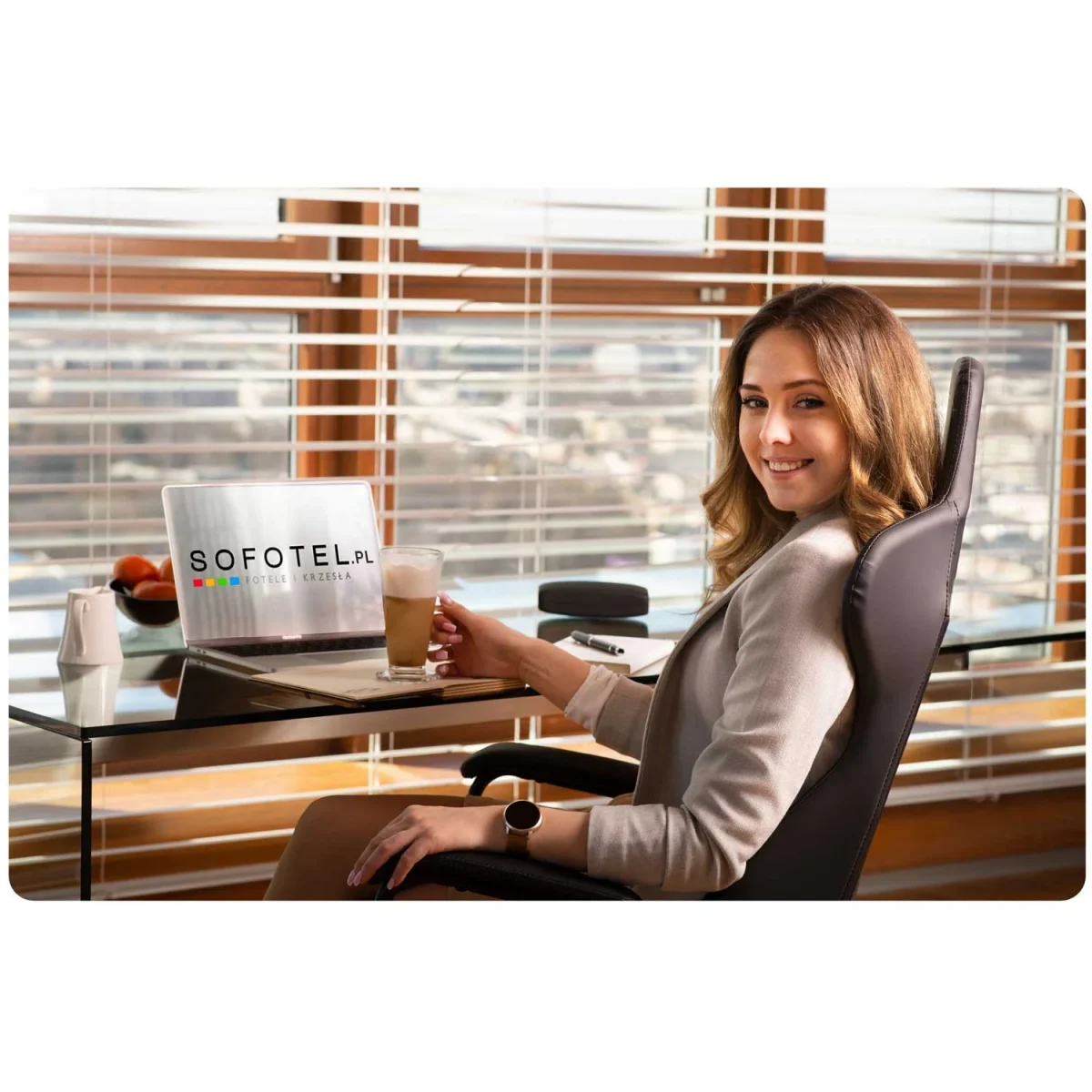 Офісне крісло Sofotel Werona чорне для тривалих робочих годин - Зображення 4