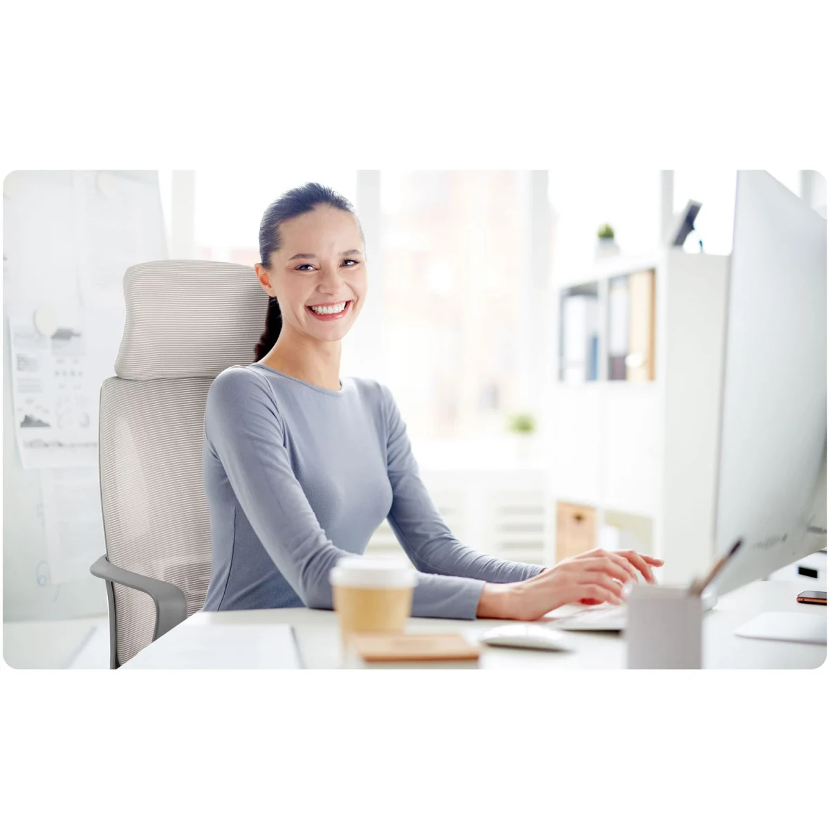 Офісне крісло з мікросітки Praga micro mesh світло-сіре – легкість і підтримка - Зображення 9