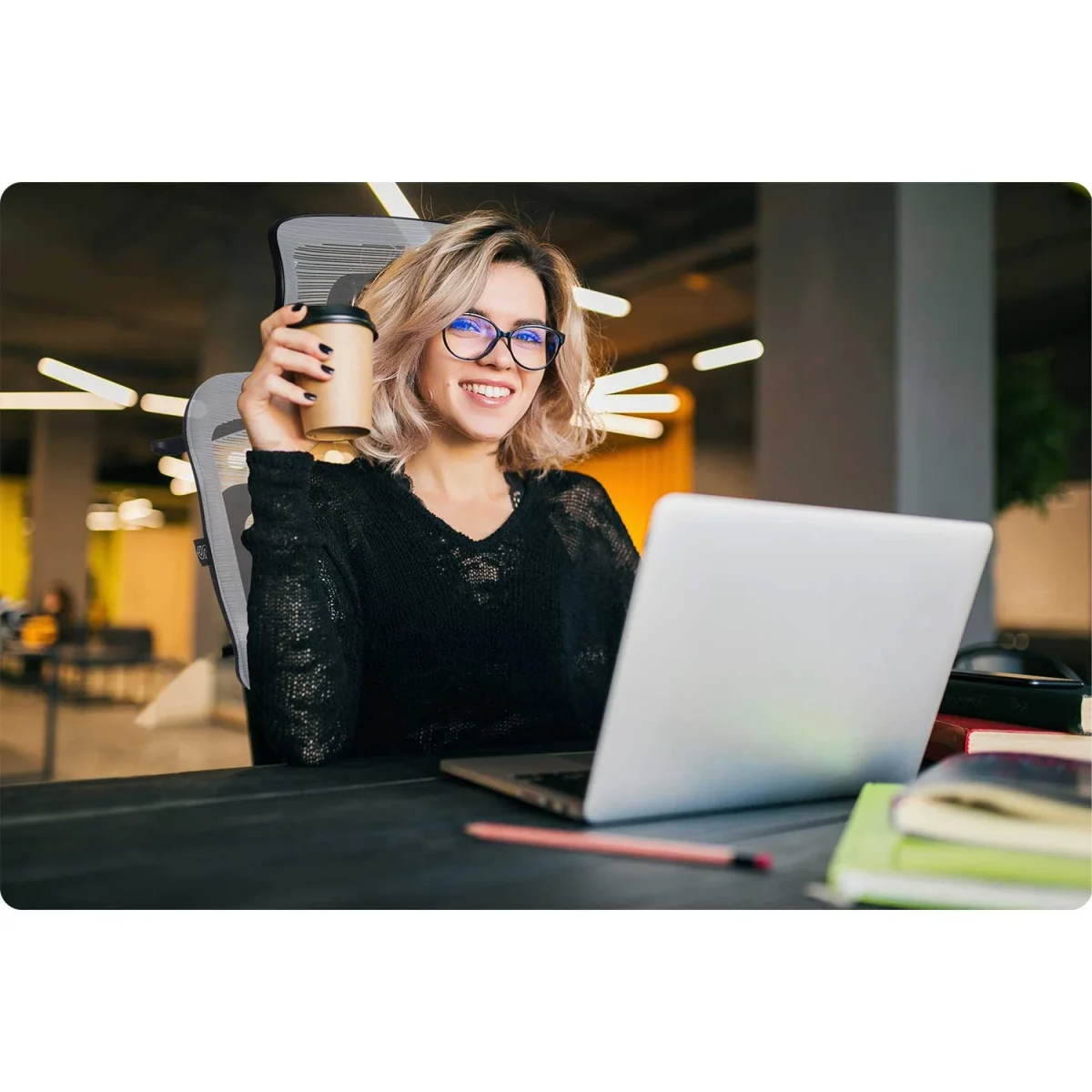 Офісне крісло Sofotel Nicea сіре з мікросітки для тривалих сесій - Зображення 9