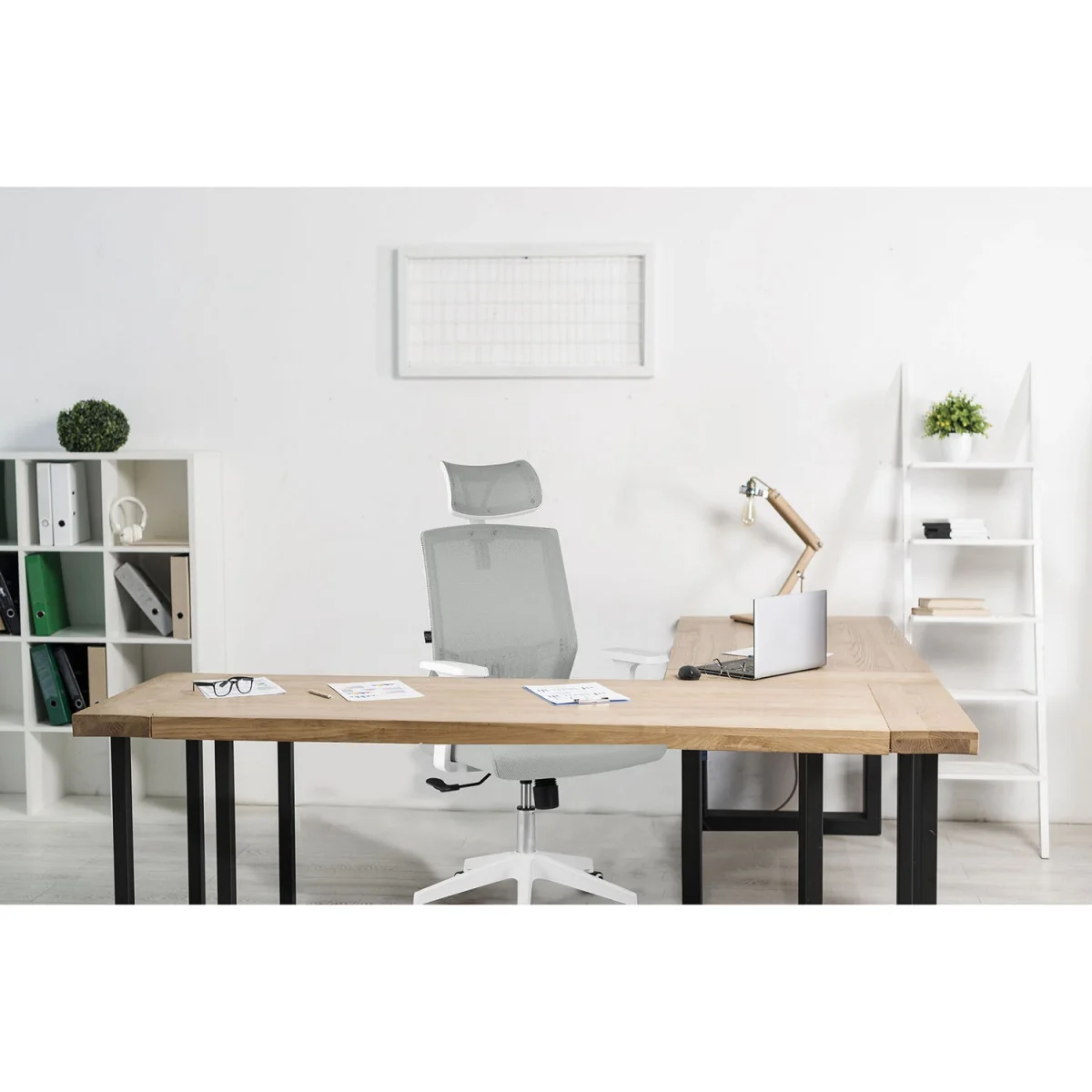 Офісне крісло Sofotel Rotar: Сіра мікросітка для максимального комфорту - Зображення 9