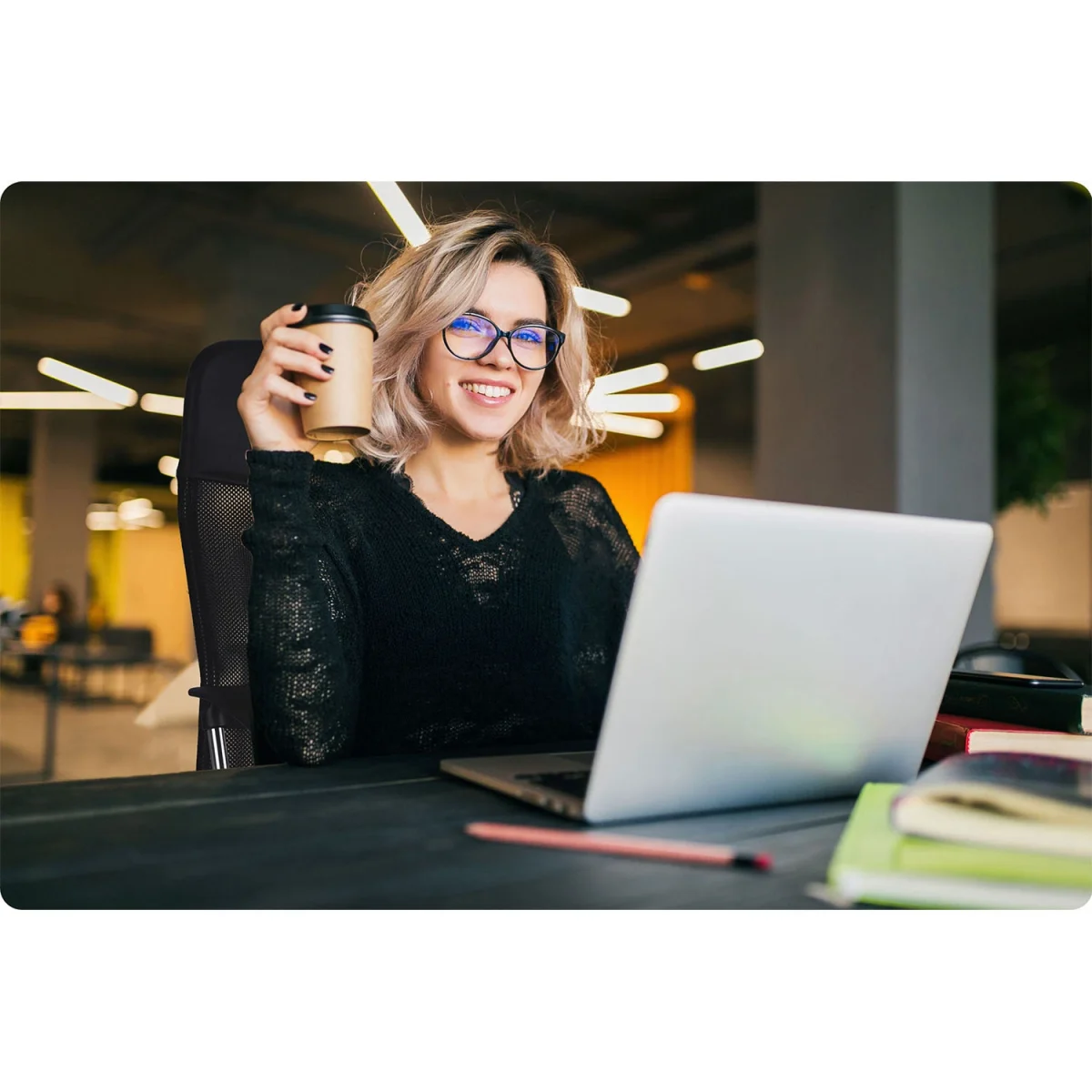 Офісне крісло Sofatel Tamar з чорної мікросітки - Зображення 12