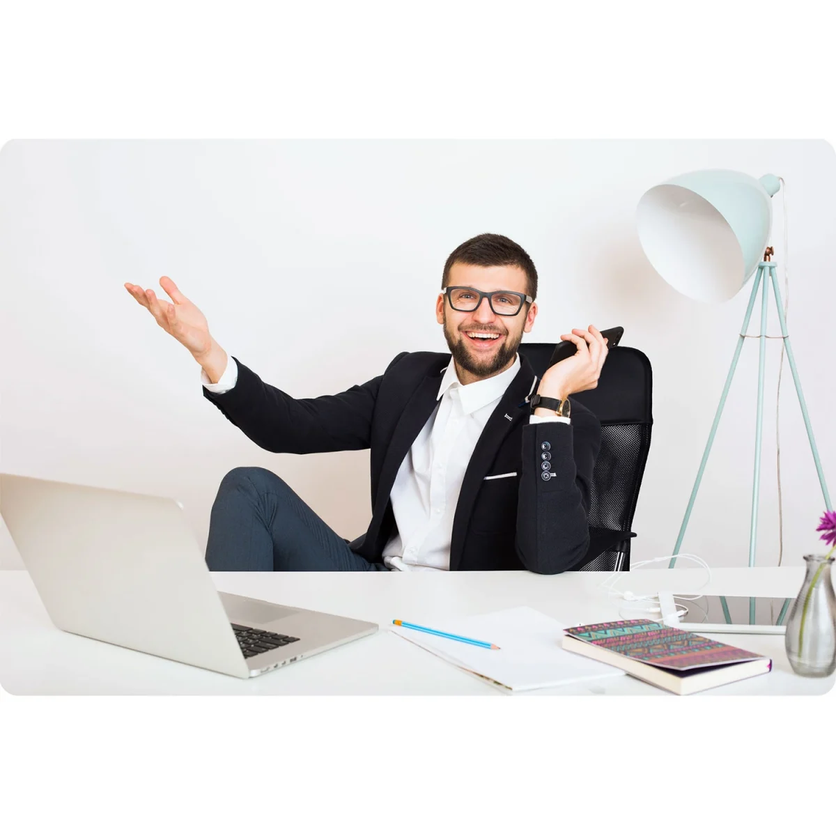 Зручне офісне крісло Sofotel Sorti з мікросітки - Зображення 11