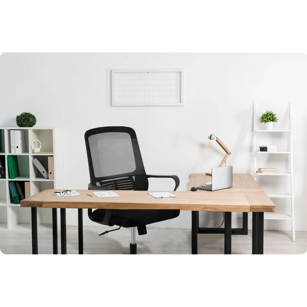 Офісне крісло з мікросітки Sofotel Rivilo для стильного робочого місця - Зображення 8