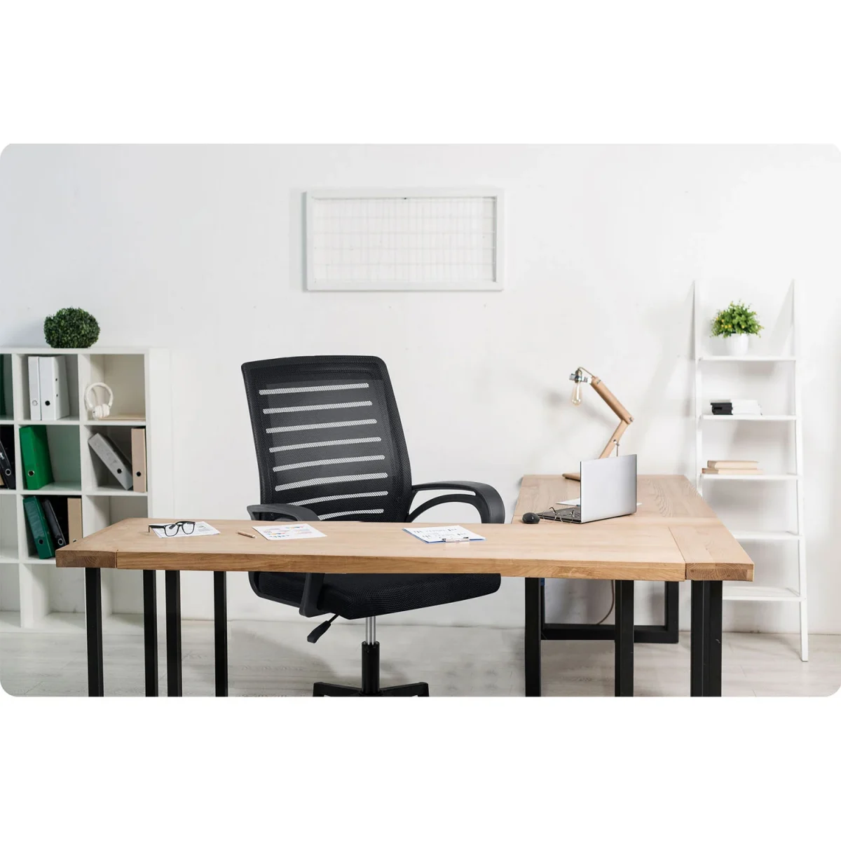 Офісне крісло Sofotel Iliana 242100 з мікросітки для комфортної роботи - Зображення 8