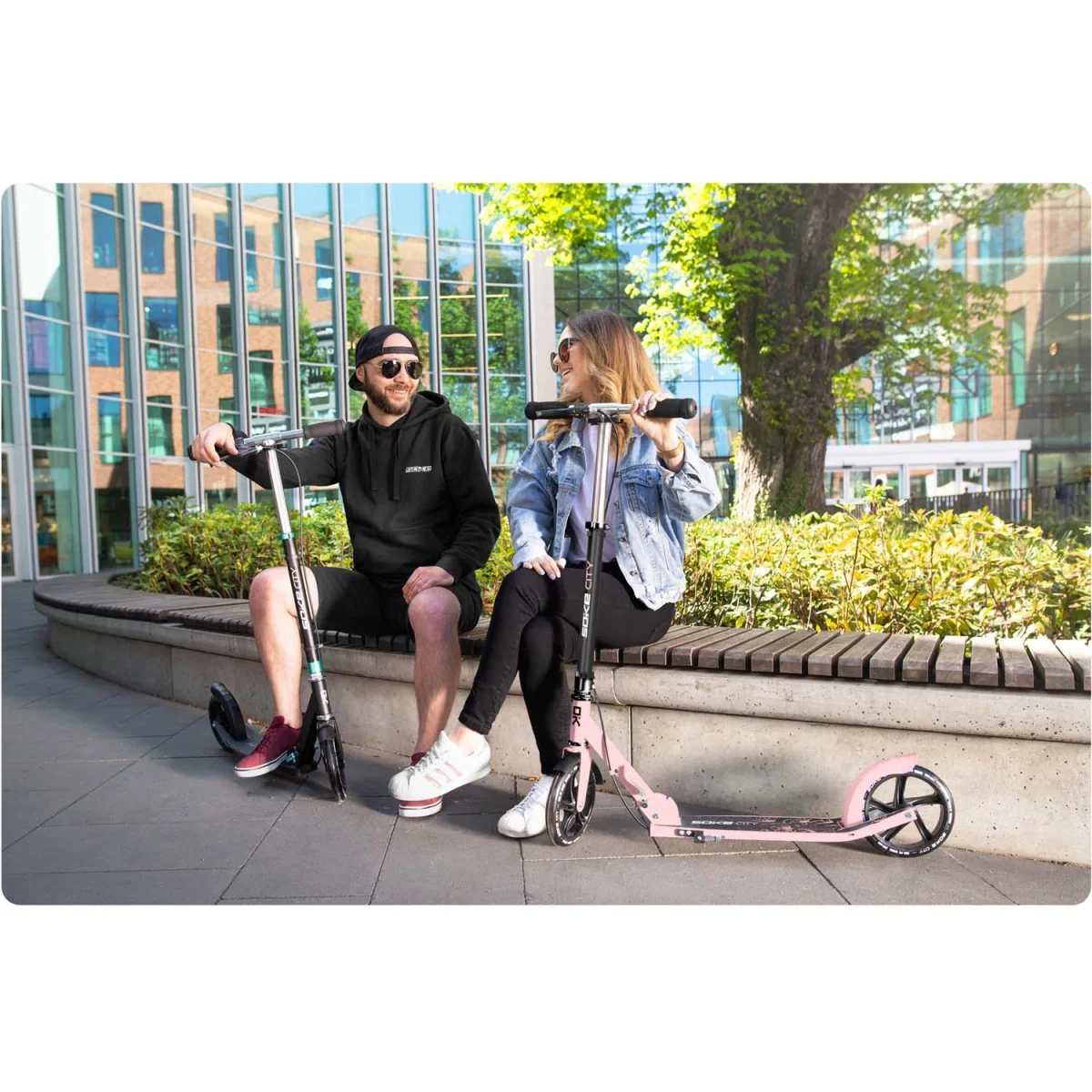 Чорно-рожевий самокат Soke City для міських трюків і пригод - Зображення 4