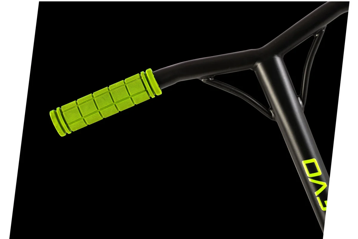 Трюковий самокат SOKE EVO зеленого кольору для вуличних акробатів - Зображення 8