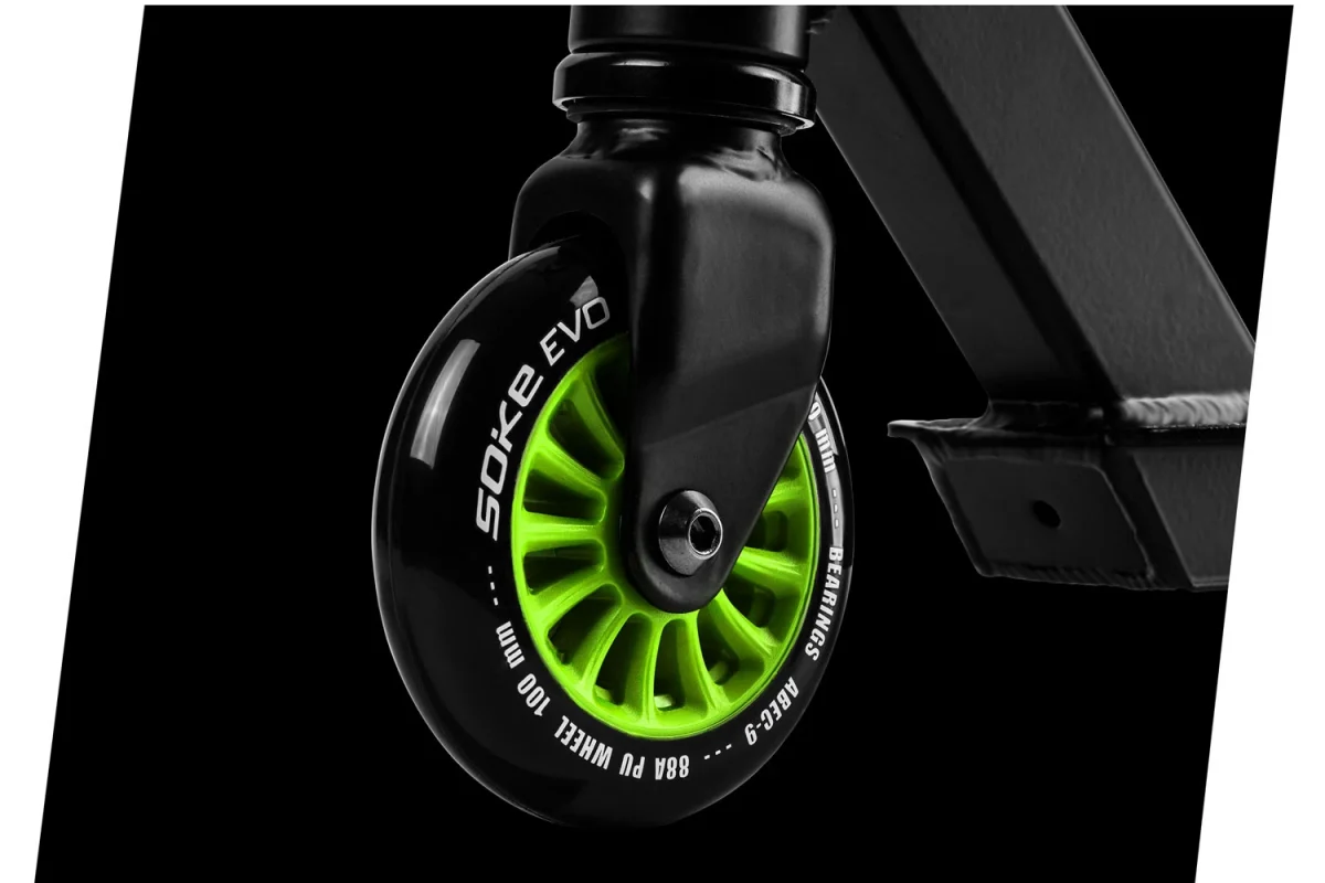 Трюковий самокат SOKE EVO зеленого кольору для вуличних акробатів - Зображення 6