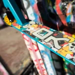 Трюковий самокат жовто-синій SOKE GO! – динамічний самокат для трюків - Зображення 6