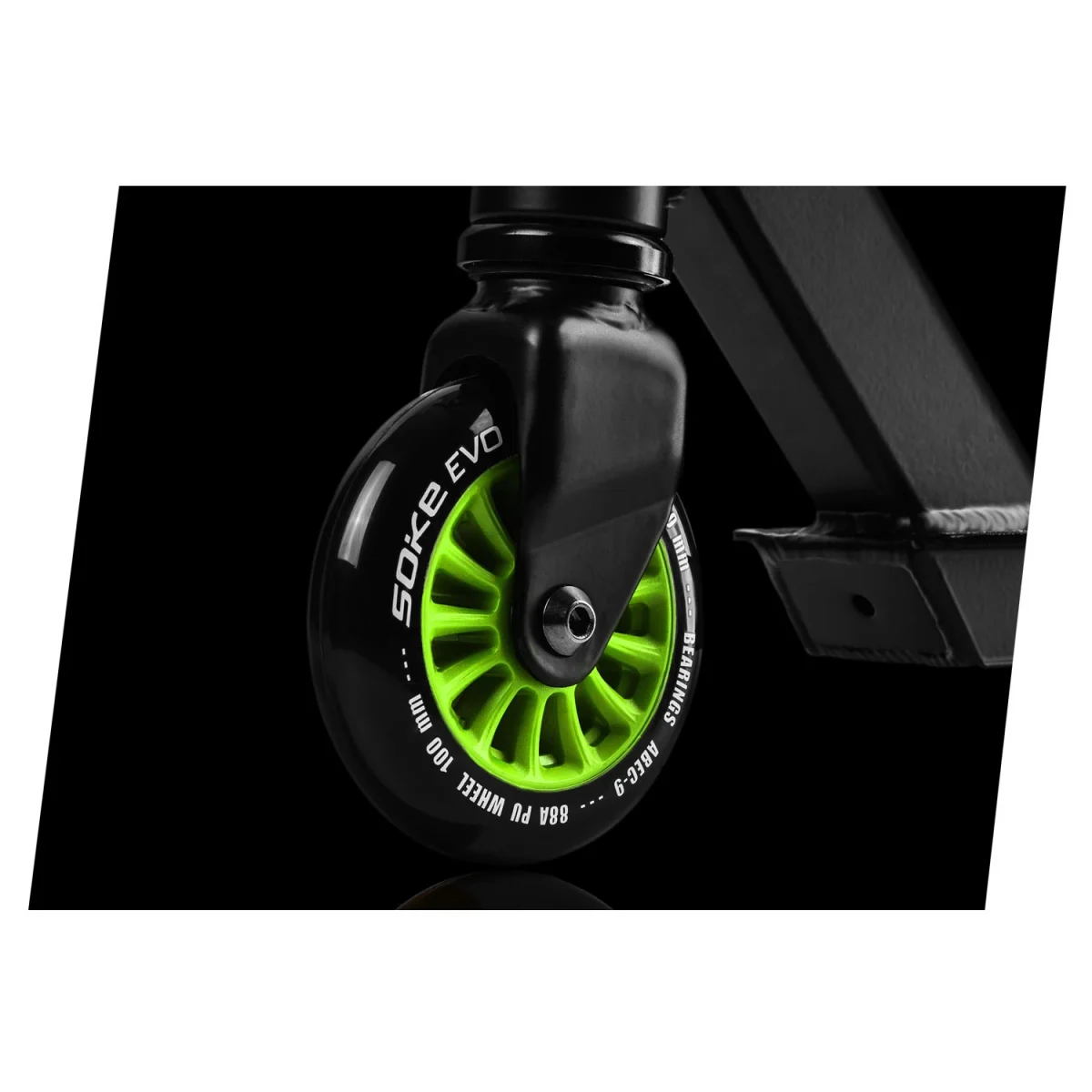 Трюковий самокат SOKE EVO зеленого кольору для аматорів трюків - Зображення 4