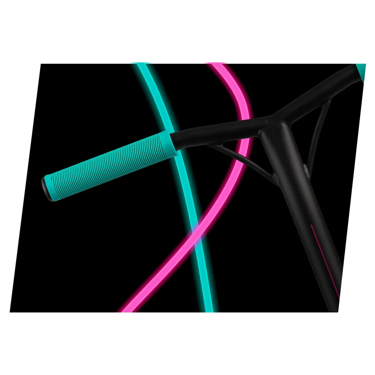 Яскравий самокат SOKE XTR бірюзово-рожевий для трюків та швидкості - Зображення 11