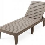 Шезлонг пластиковий бежево-коричневий Costway OP70808CF ,комфорт та стиль для вашого саду