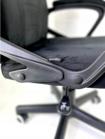 Елегантне і зручне офісне крісло Lugano MARIO BLACK ALCANTARA - Зображення 9