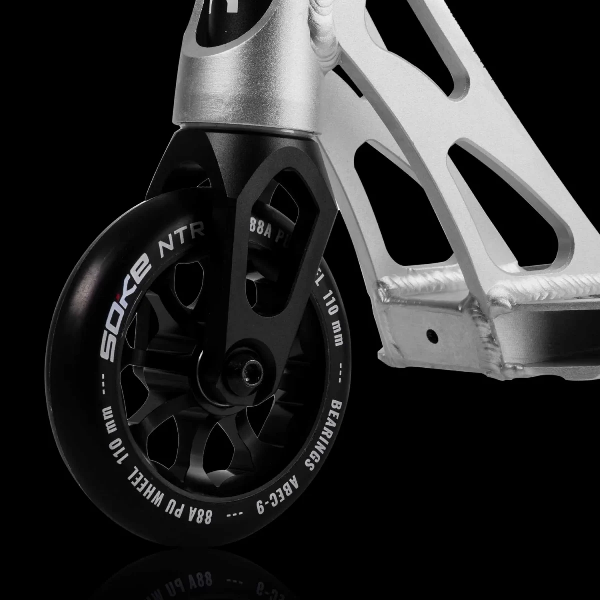 Самокат SOKE NTR Silver для стильного катання по місту - Зображення 10