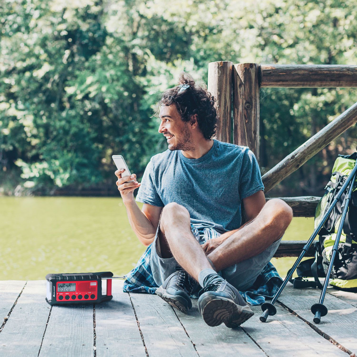 Радіобудильник Midland ER300 із сонячною батареєю динамо 2600 мАг - Зображення 8