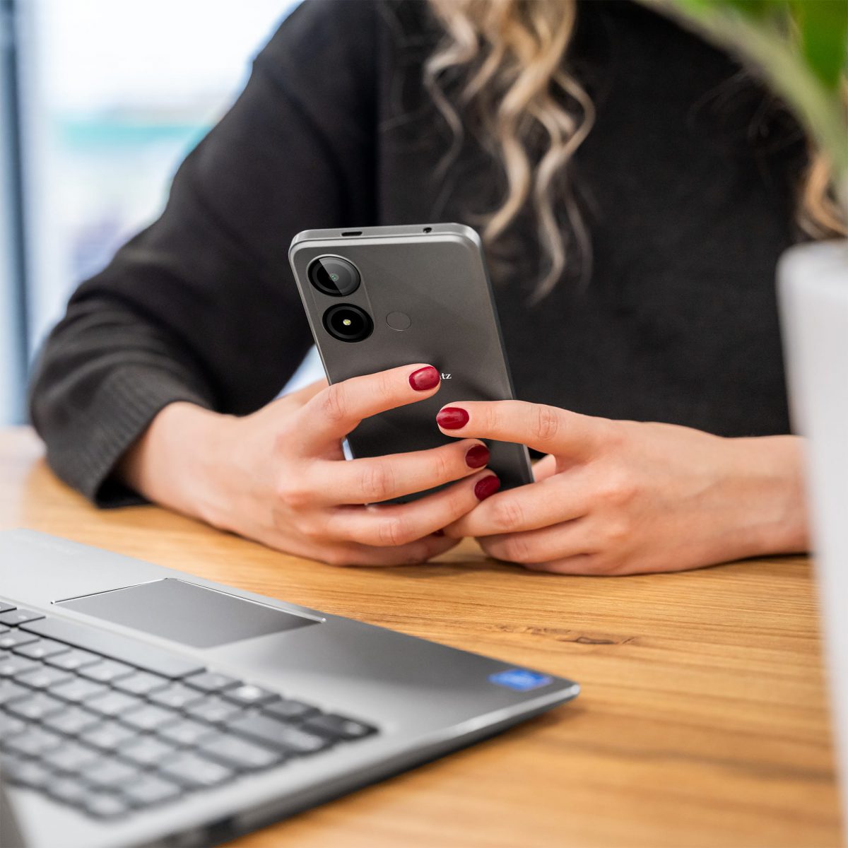 Смартфон Kruger&Matz FLOW 11 чорний - Зображення 10