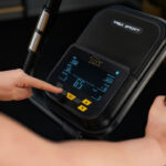 Велотренажер з електромагнітним механізмом Trex Spor SABER TX-750EB чорного кольору - Зображення 2