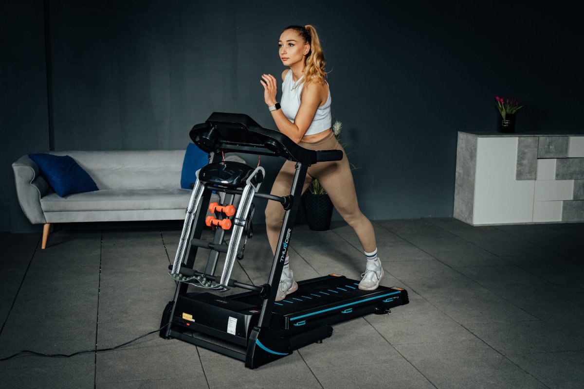 product_image_407429_348656 Бігова доріжка електрична THUNDER ICON-D-BLACK - Зображення 8