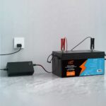 Зарядний пристрій для акумуляторів LiFePO4 LTC Energy 12V 14.6V LXPOE20