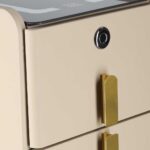 Тумбочка IKONKA KX2633 Smart із замком та зарядкою бежева - Зображення 7